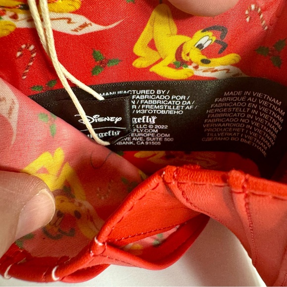 NWT. Loungefly Pluto Wallet Disney Santa Letters Zip Around Wallet. 6”x4” - Picture 10 of 14